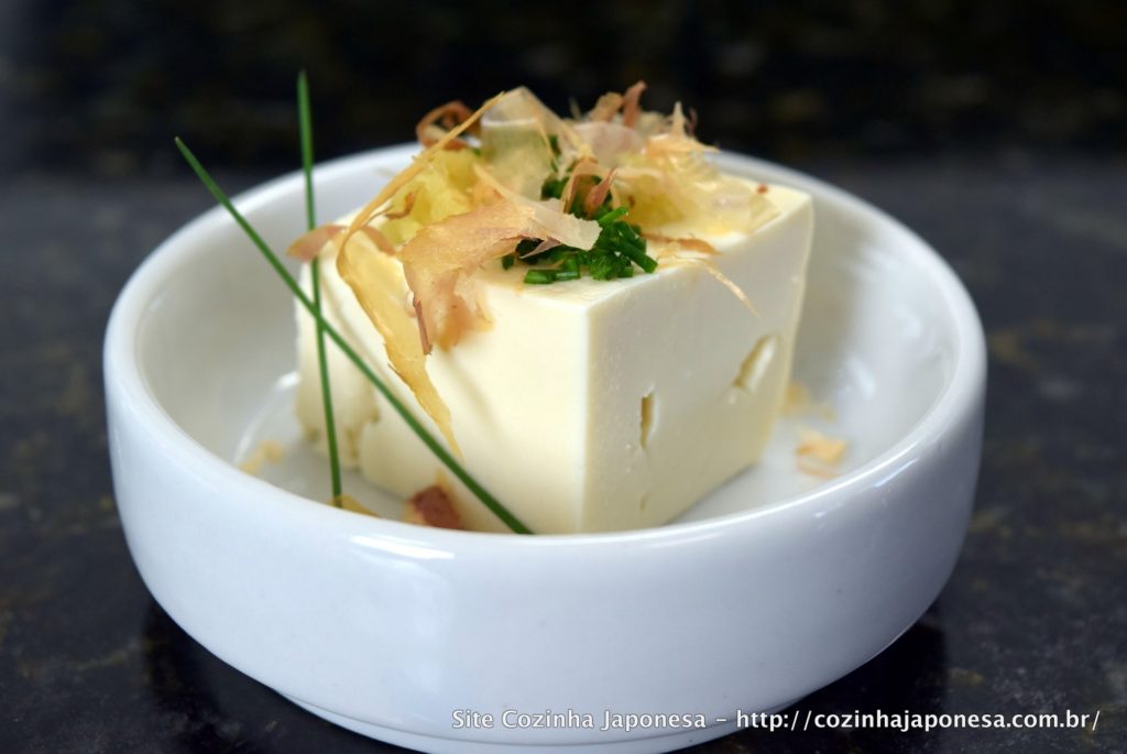 Tofu (queijo de soja) gelado - Hiyayakko