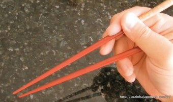 Como usar hashi (palitinhos japoneses)